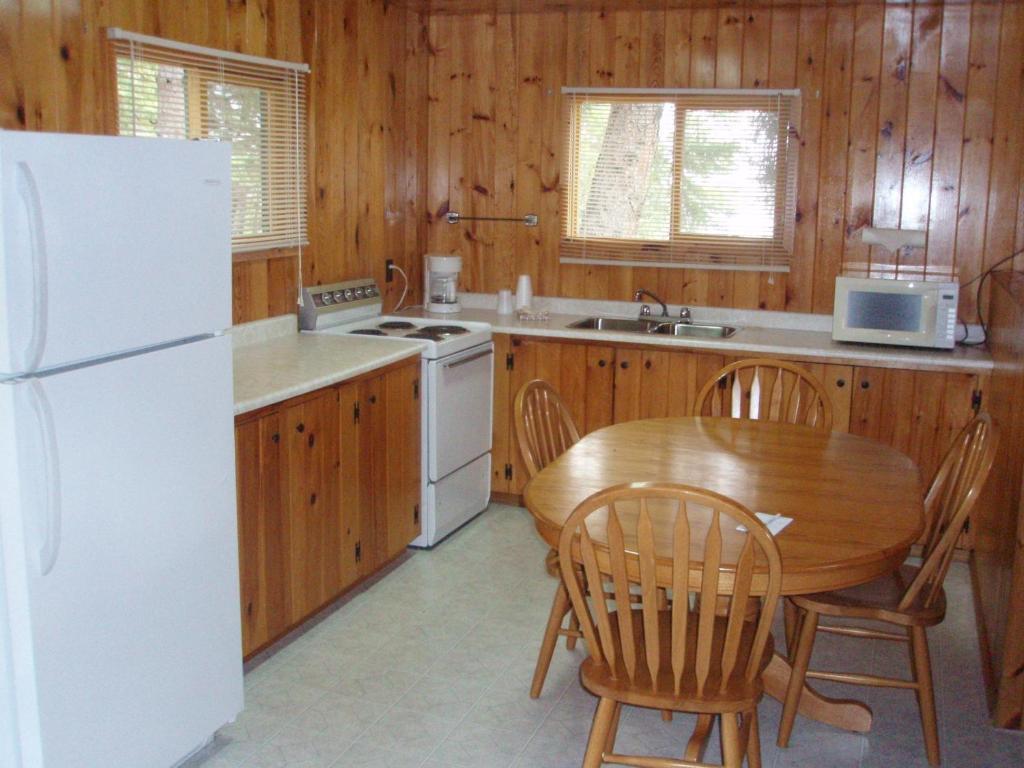 Totem Resorts Sioux Narrows Bilik gambar
