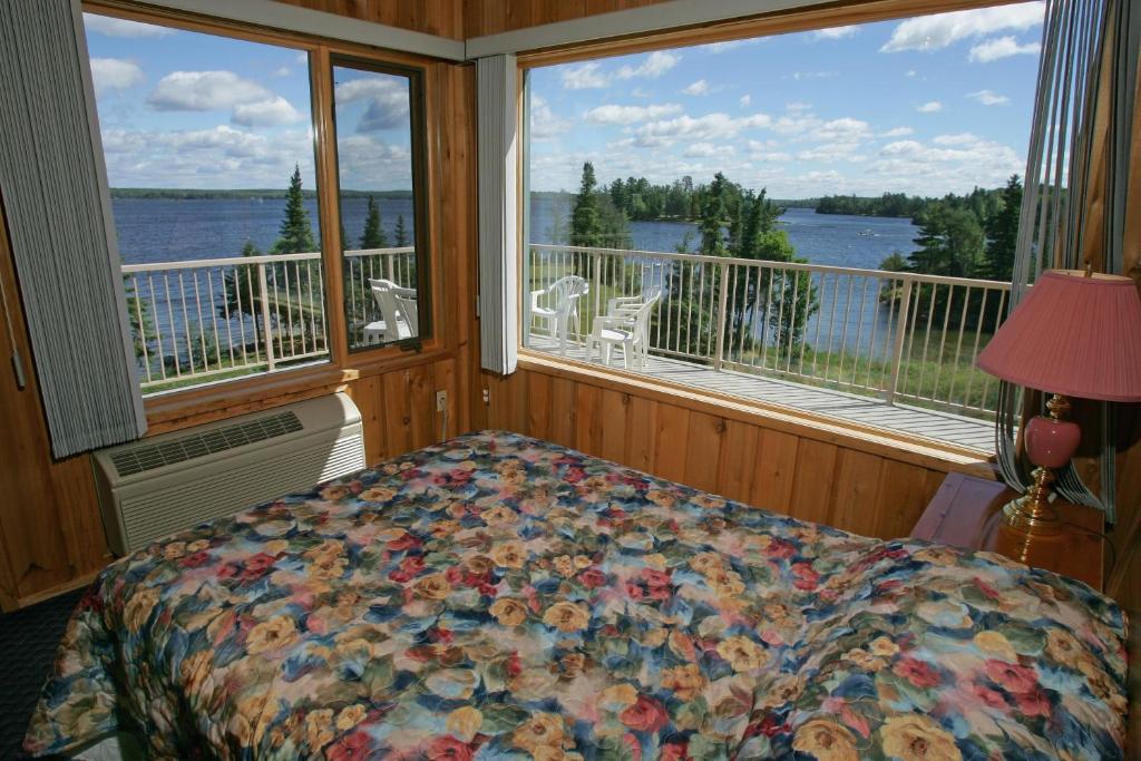 Totem Resorts Sioux Narrows Bilik gambar